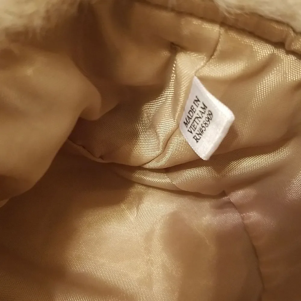 Child’s Beige Faux Fur Winter Hat | Soft & Cozy | EUC
